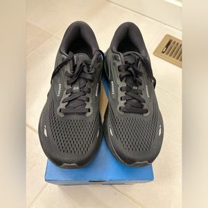 Brooks Adrenaline GTS 23